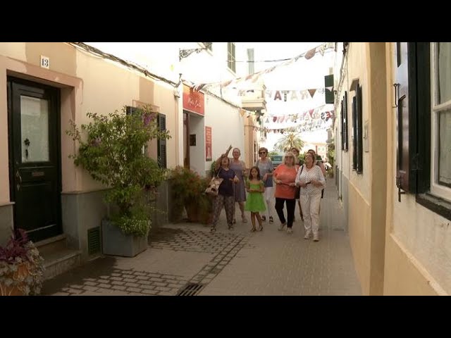 decoración en 	Migjorn Gran  Es